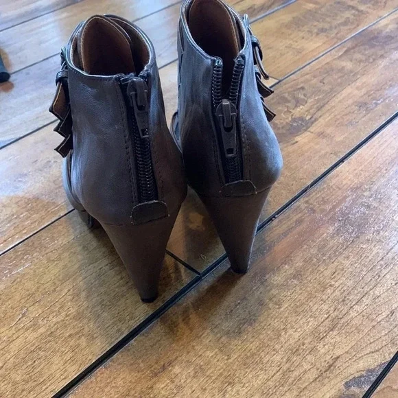 Open toe heel booties - Picture 3 of 8